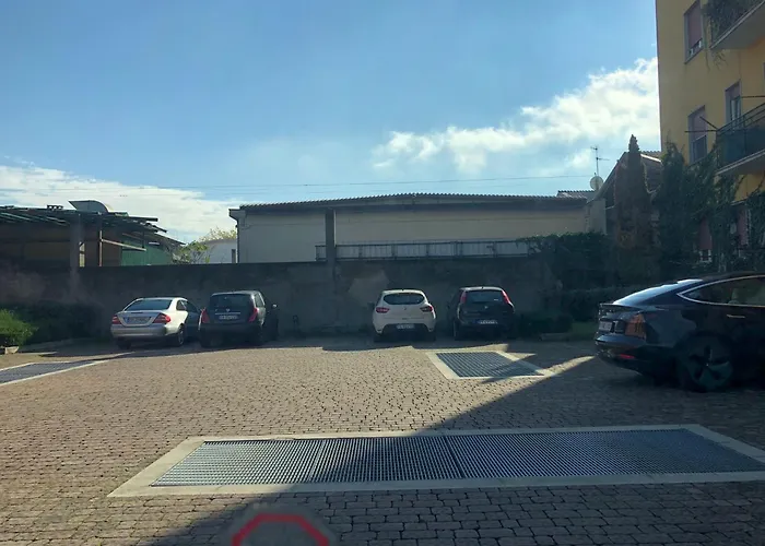 Bergamo Easy Airport Private Parking