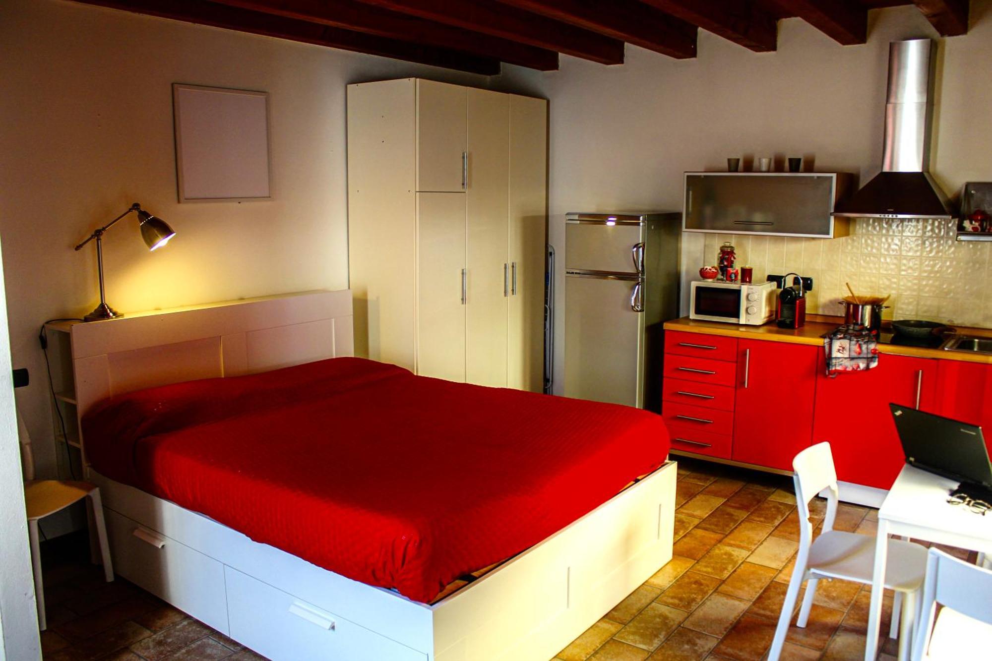 Easy Airport Private Parking Appartement